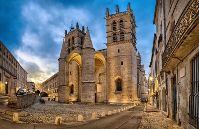 La-Cathedrale-Saint-Pierre-au-coeur-de-Montpellier